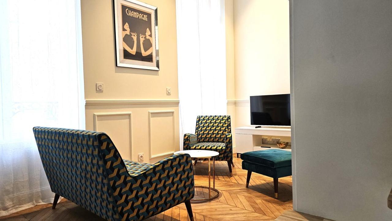 Charmant Studio Hypercentre Reims Apartment Bagian luar foto