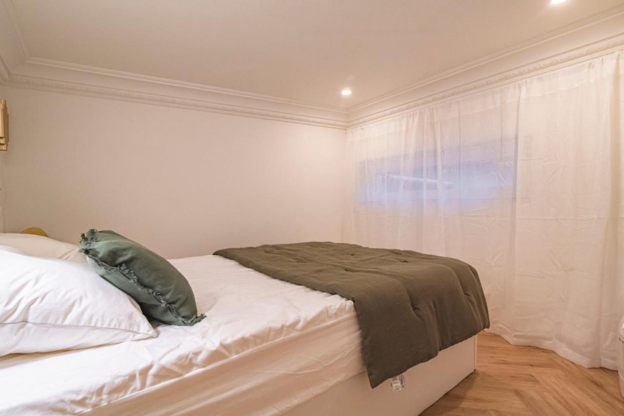 Charmant Studio Hypercentre Reims Apartment Bagian luar foto