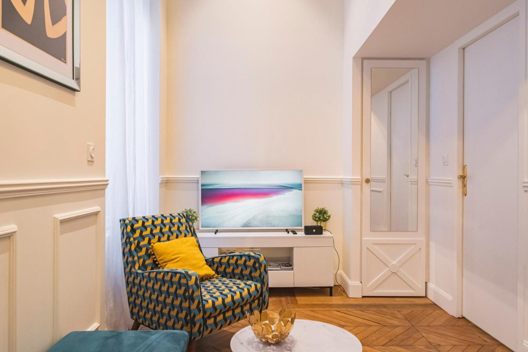 Charmant Studio Hypercentre Reims Apartment Bagian luar foto